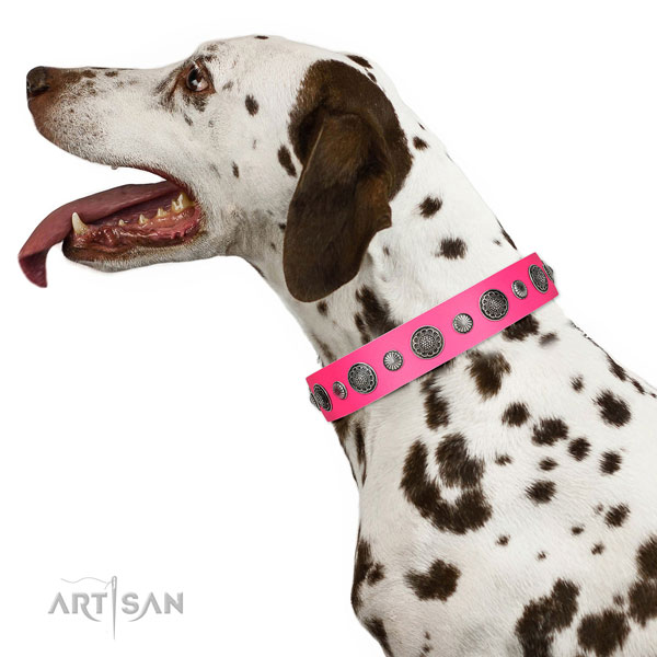 Easy wearing full grain genuine leather dog collar with rust-proof buckle