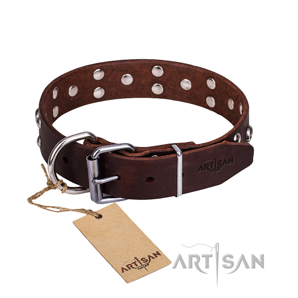Leather dog collar with smoothed edges for pleasant strolling