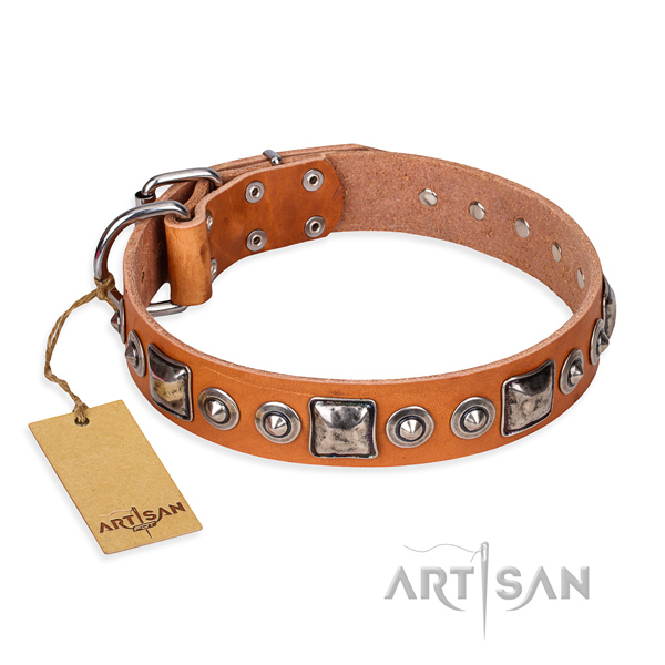 Genuine leather dog collar made of flexible material with reliable fittings