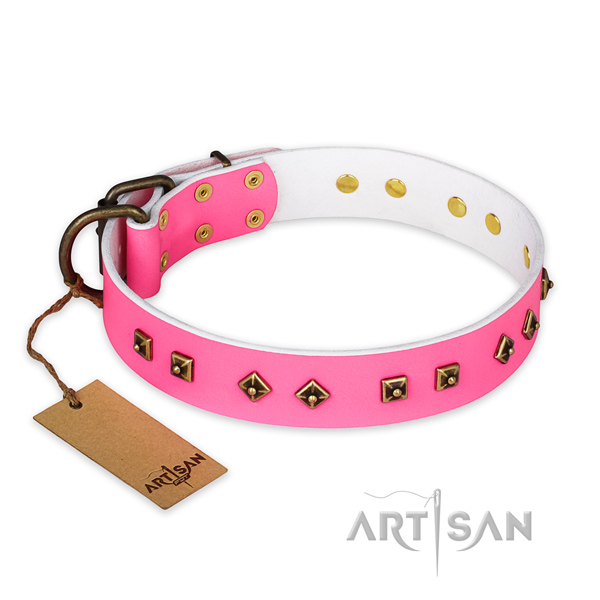Easy wearing leather dog collar with corrosion resistant traditional buckle